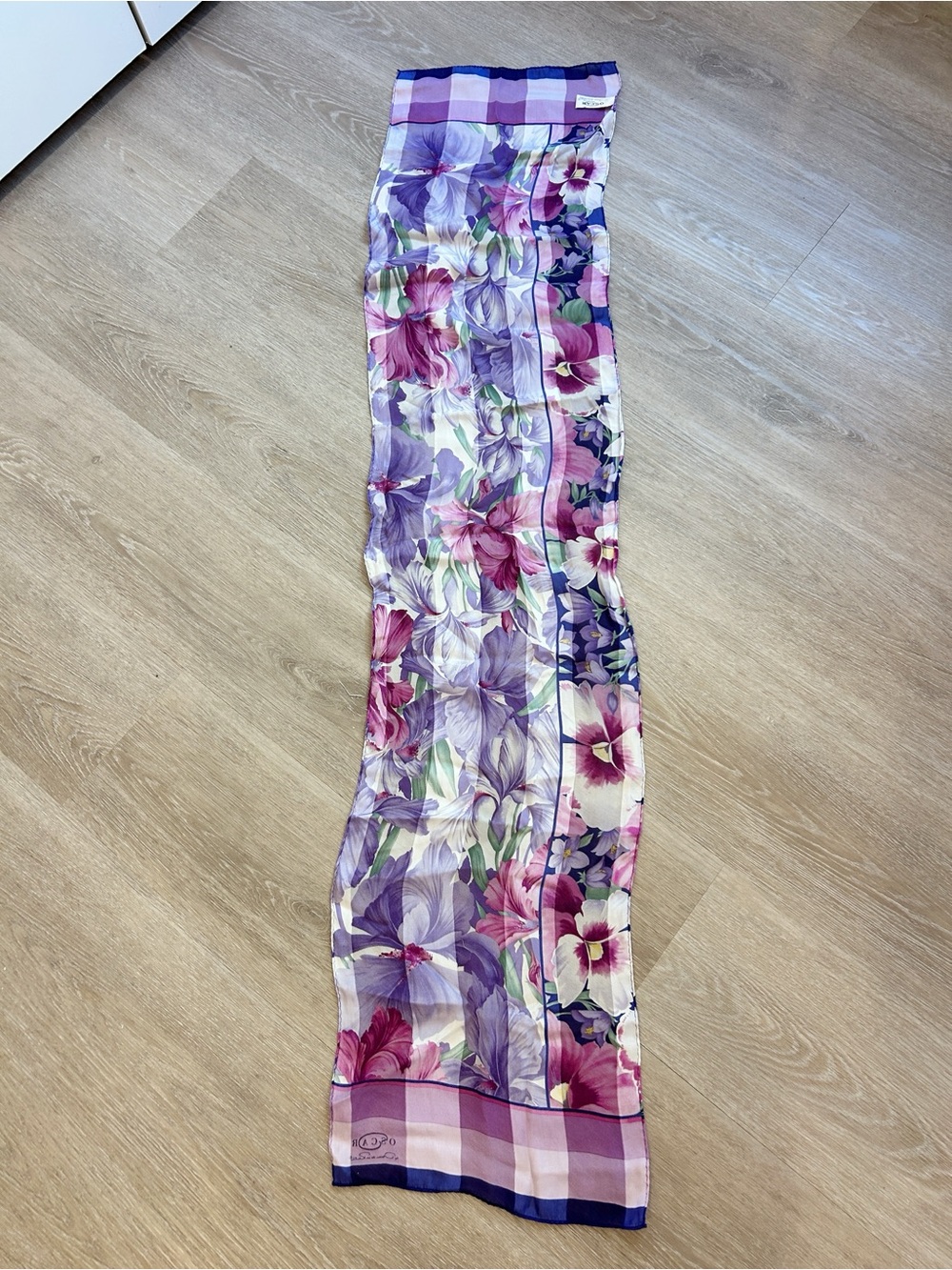 Vintage Oscar de la Renta silk scarf purple floral print scarf - Picture 7 of 7